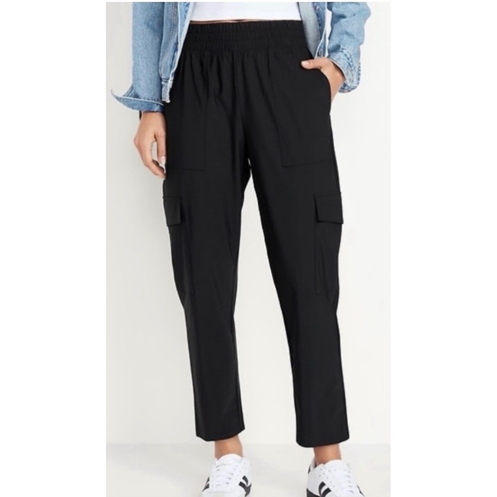 Old Navy Black Sleektech Cargo Straight Leg Pant Medium Tall